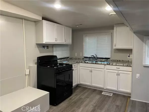 San Jacinto, CA 92583,906 Acorn DR