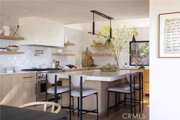 Lake Arrowhead, CA 92352,654 S Cumberland