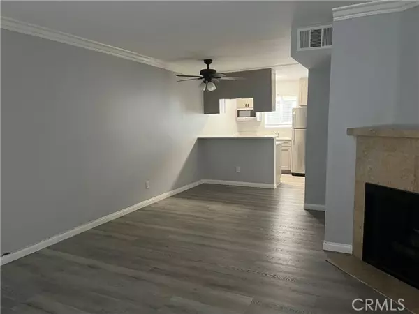 Van Nuys, CA 91406,7035 Woodley 116