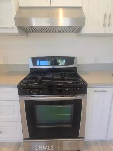 Long Beach, CA 90810,3374 unit A Fashion