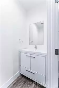 Long Beach, CA 90803,51 Kennebec AVE 3