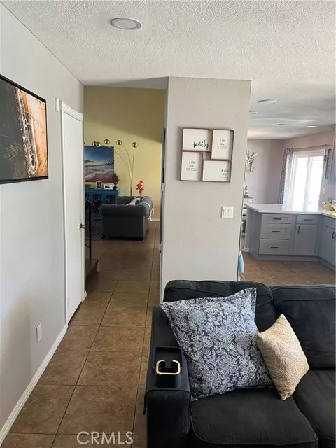 Fontana, CA 92336,7855 Lime AVE