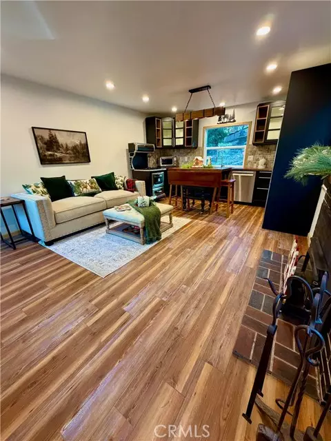 Lake Arrowhead, CA 92352,675 Pinnacle