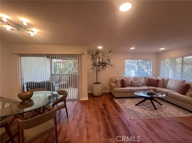 1346 E Hillcrest DR 49, Thousand Oaks, CA 91362