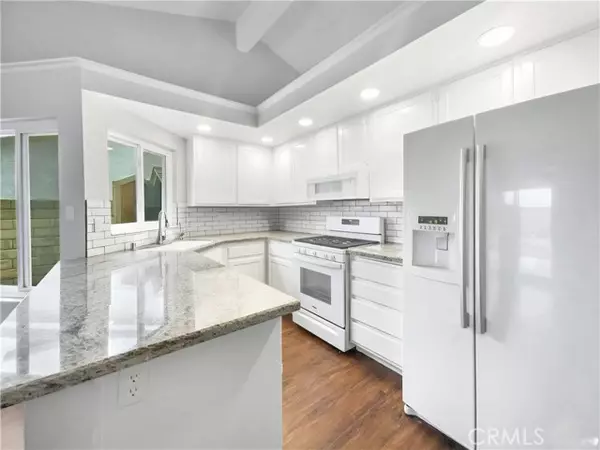 Castaic, CA 91384,27728 Buckskin