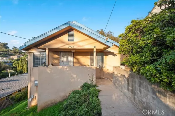 2125 Cove AVE, Los Angeles, CA 90039