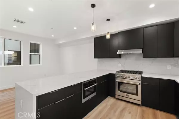 North Hollywood, CA 91606,11410 W Calvert ST