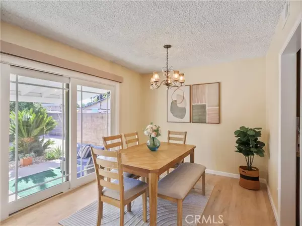 Van Nuys, CA 91406,15354 Runnymede ST