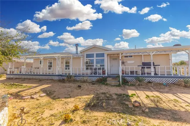 324 Anita RD, Landers, CA 92285