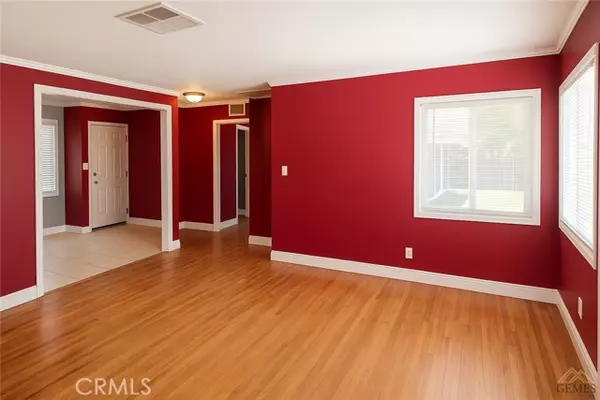 Bakersfield, CA 93309,513 Prosser