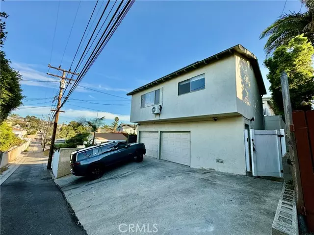 Redondo Beach, CA 90277,821 Avenue A B