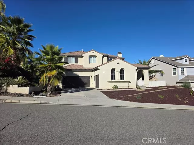51 Volta Del Tintori ST, Lake Elsinore, CA 92532