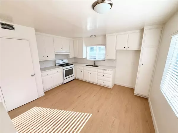 San Clemente, CA 92672,313 W Avenida Palizada C