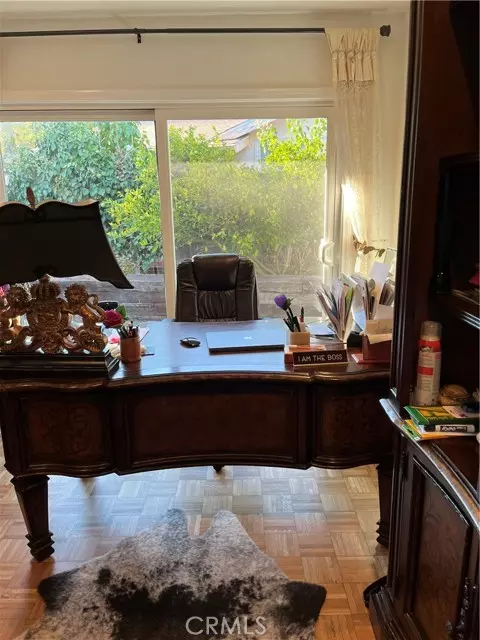 Rancho Palos Verdes, CA 90275,6051 Flambeau RD