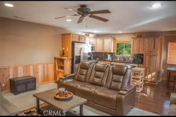 Big Bear City, CA 92314,901 Anita