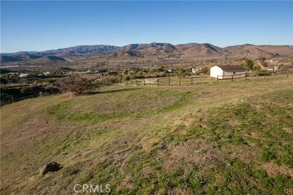 Acton, CA 93510,32010 Quirk