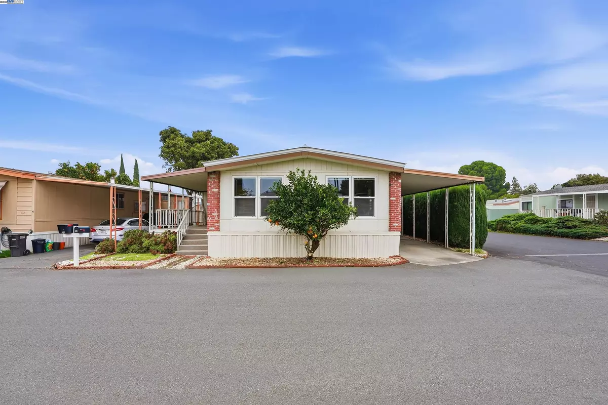 Pittsburg, CA 94565,61 Pali WAY