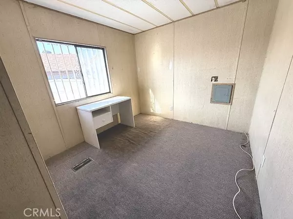 Gardena, CA 90247,13713 S Vermont AVE 15