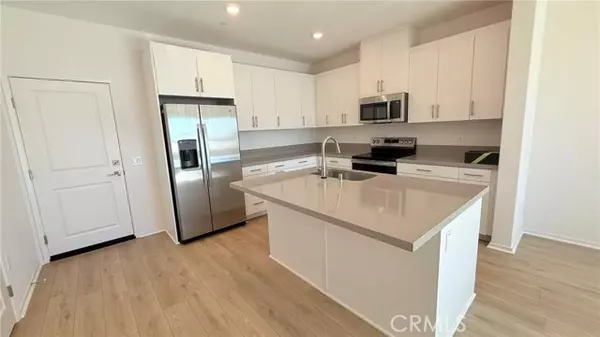 Ontario, CA 91761,3580 S Eichler Paseo 106