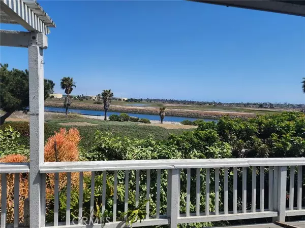 Long Beach, CA 90803,6272 E Marina View DR 317