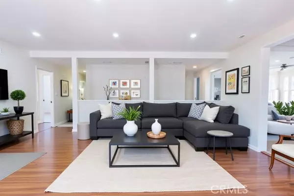 Van Nuys, CA 91406,6563 Bianca