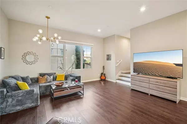 Irvine, CA 92618,107 Kestrel