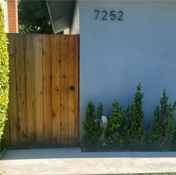 Lake Balboa, CA 91406,7252 Rubio