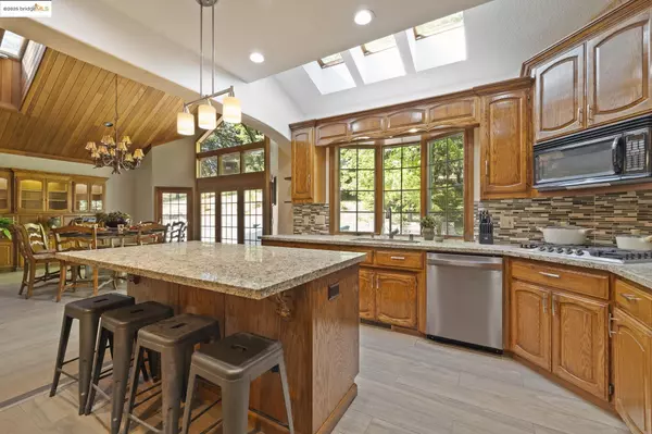 Sonora, CA 95370,17355 High Grade Ln