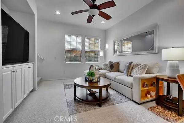 Irvine, CA 92618,35 Silverado