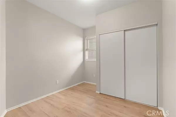 Long Beach, CA 90805,2907 E Sawyer ST 1/2