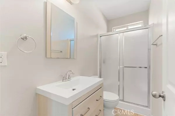 Long Beach, CA 90805,2907 E Sawyer ST 1/2