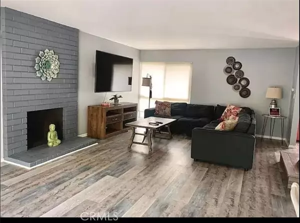 Woodland Hills, CA 91367,5500 Blanco