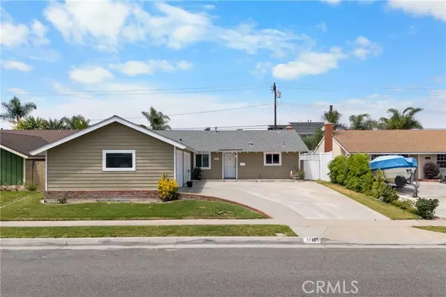 Huntington Beach, CA 92649,17551 Misty