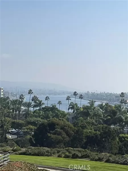 230 LILLE LANE 212, Newport Beach, CA 92663