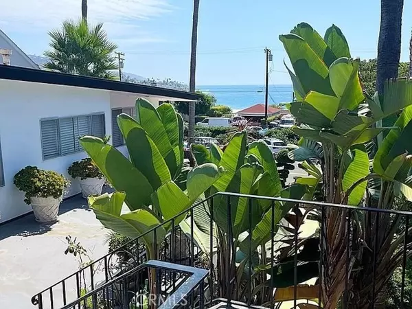 Laguna Beach, CA 92651,250 Cliff DR 17