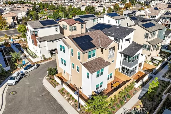 Irvine, CA 92618,418 Lobata