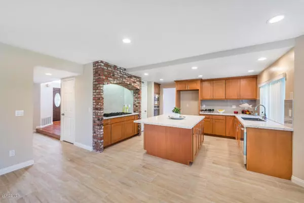 Thousand Oaks, CA 91362,3403 Fayance PL