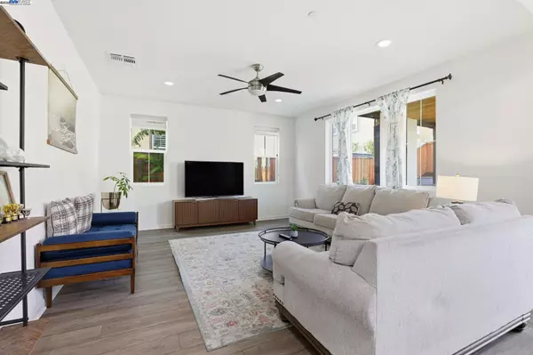 Tracy, CA 95377,6623 Kittinger Ln