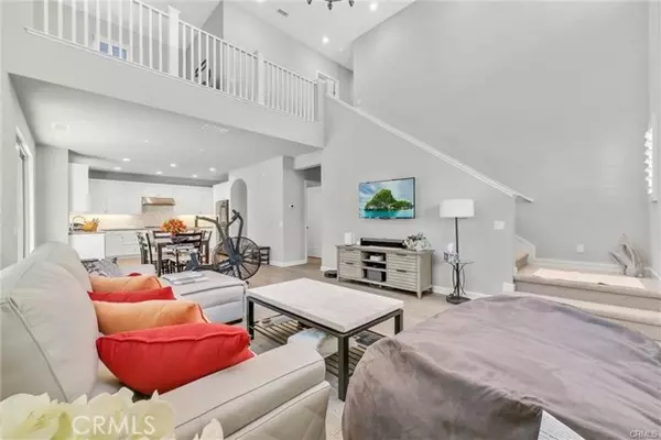 108 Barrington, Irvine, CA 92618