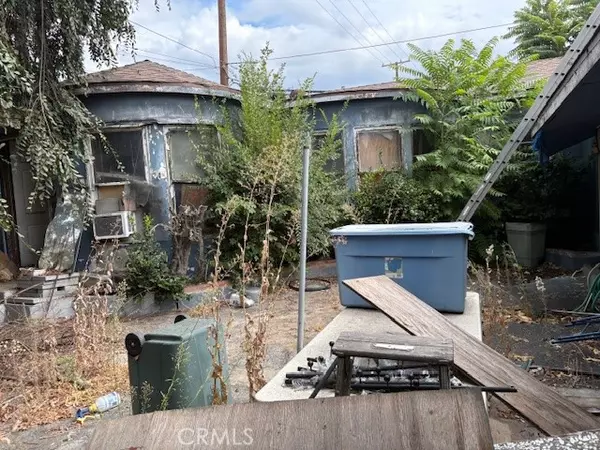 Burbank, CA 91506,452 N Lomita