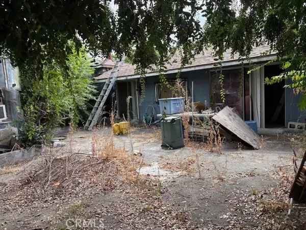 Burbank, CA 91506,452 N Lomita