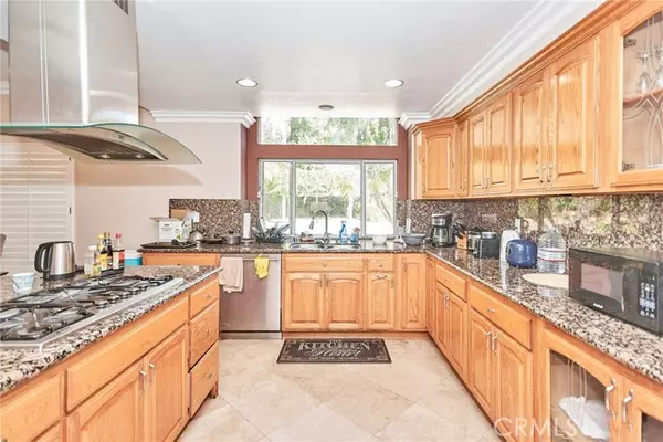 Pomona, CA 91766,16 Los Felis