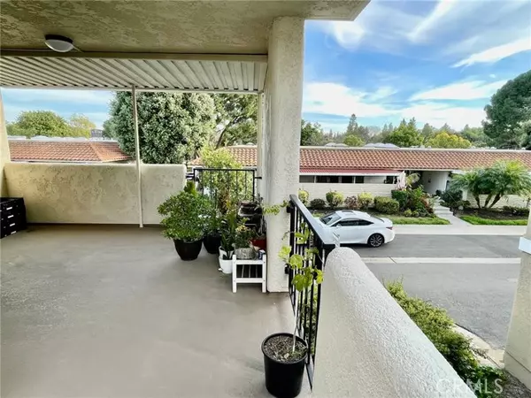 2192 E Via Mariposa D, Laguna Woods, CA 92637
