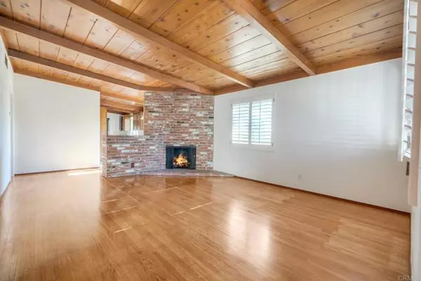 Carlsbad, CA 92008,2035 Basswood AVE