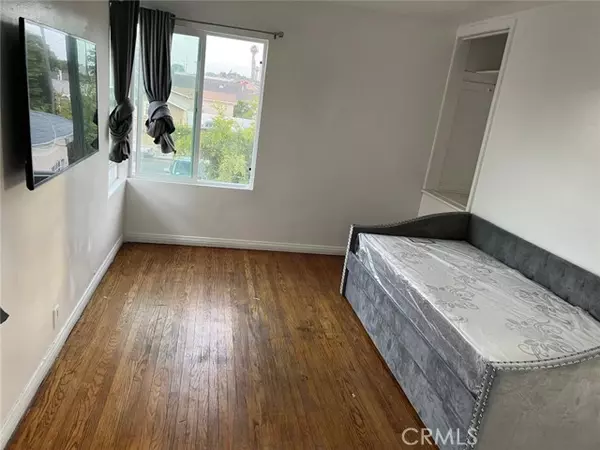 Los Angeles, CA 90037,1205 W 57th