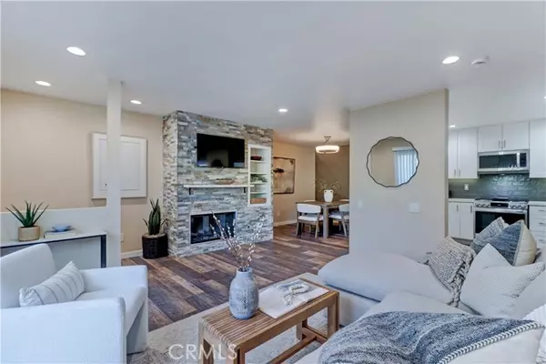 3605 E Anaheim ST 102, Long Beach, CA 90804