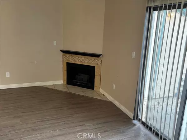 Lancaster, CA 93535,44466 15th 14