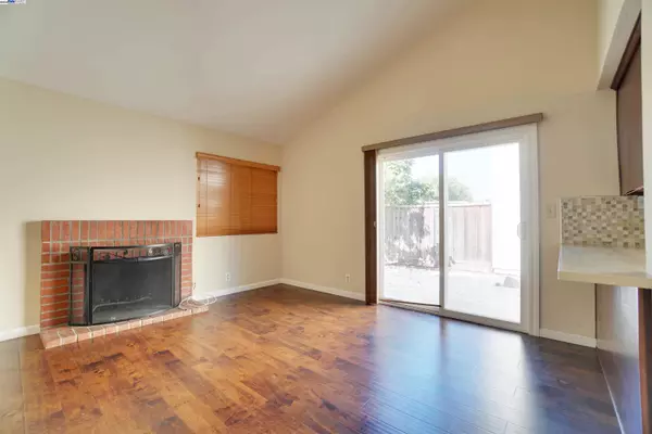 Fremont, CA 94555,33787 Shylock Dr