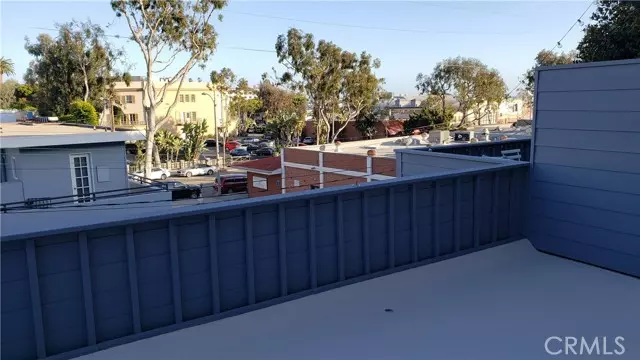 215 Lower Cliff Dr D, Laguna Beach, CA 92651