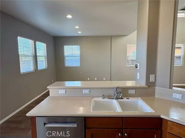 Valencia, CA 91354,29212 Dakota